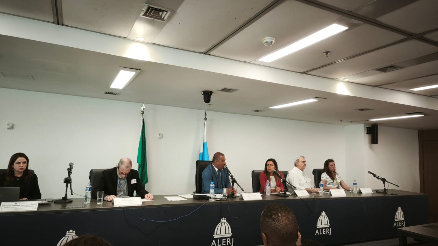 CPI Investiga Falta de Tratamento de Chorume no RJ e Seus Riscos à Saúde