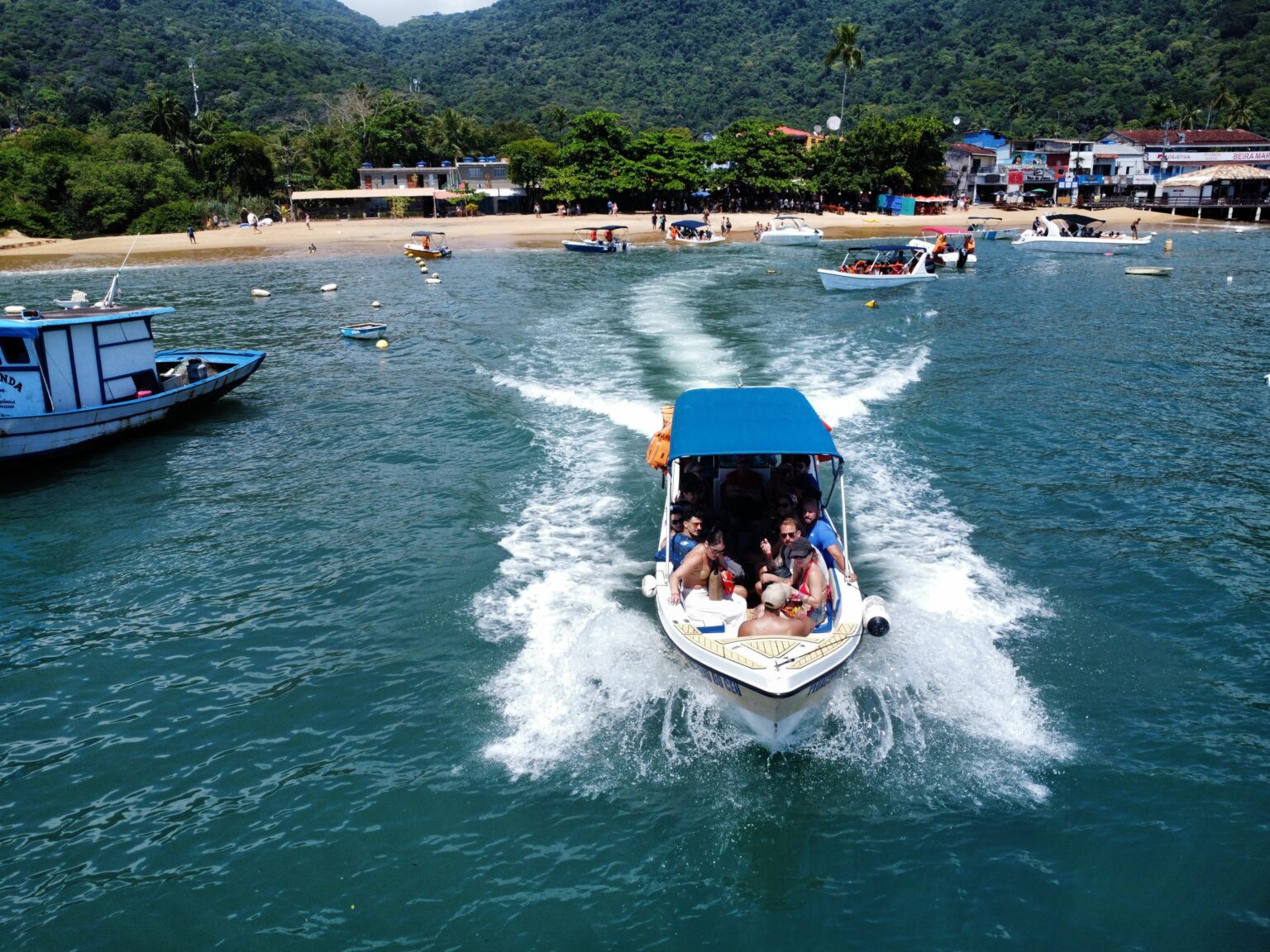 Debate sobre Taxa de Turismo em Angra: Audiência Pública Atraí Atenção de Moradores e Comerciantes