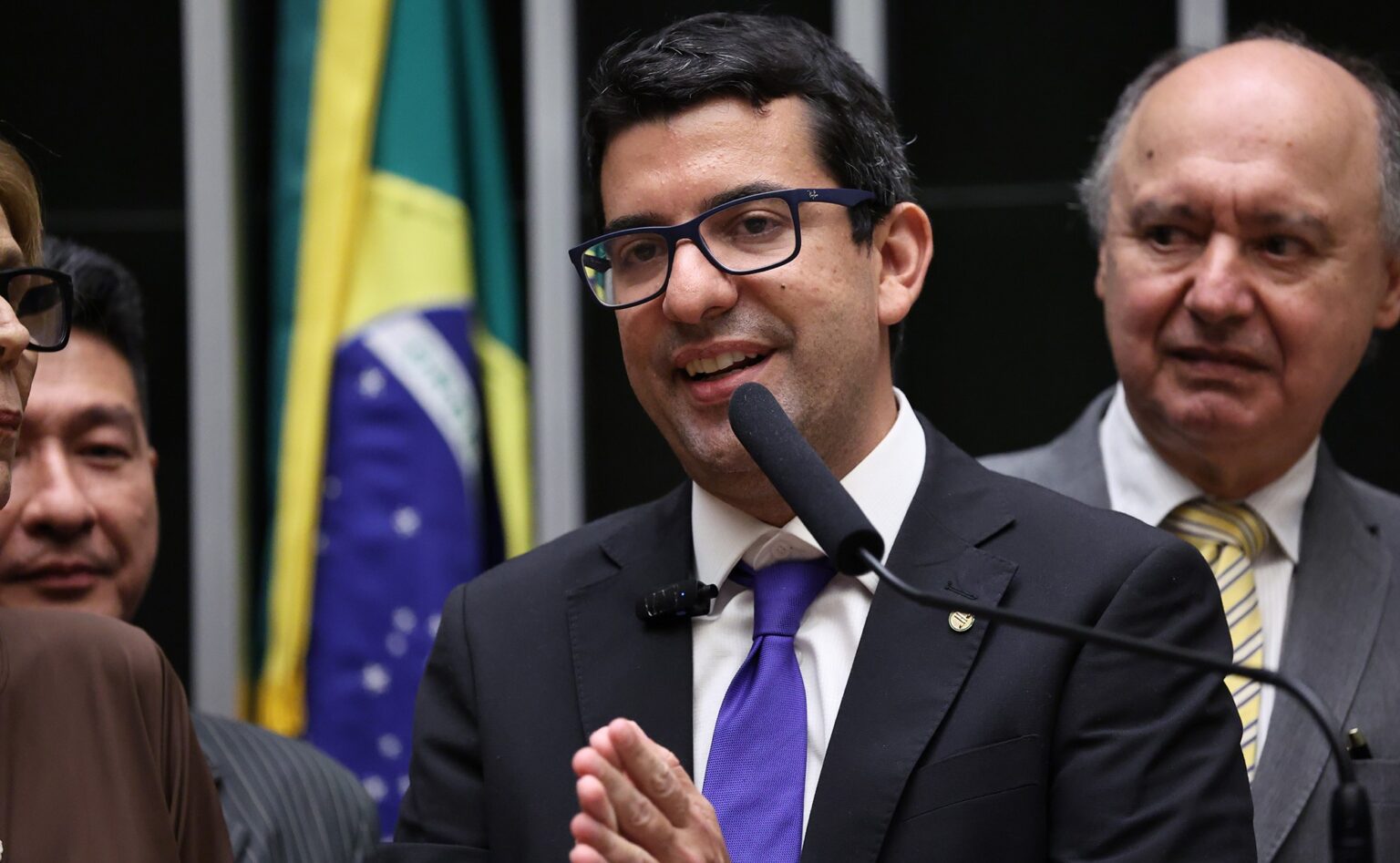 Deputado Marcelo Queiroz é Investigado por Suposto Esquema de Fraudes de R$ 200 Milhões