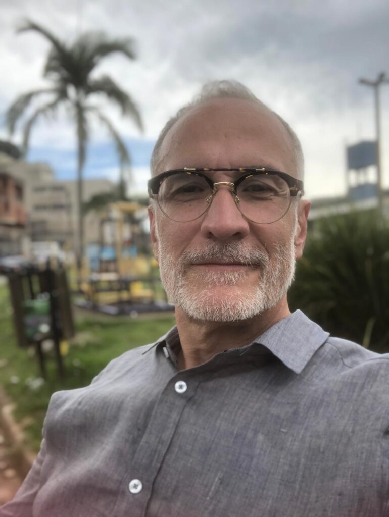Dr. Flavio Amorim Assume Secretaria de Saúde com Foco em Eficiência e Redução de Filas