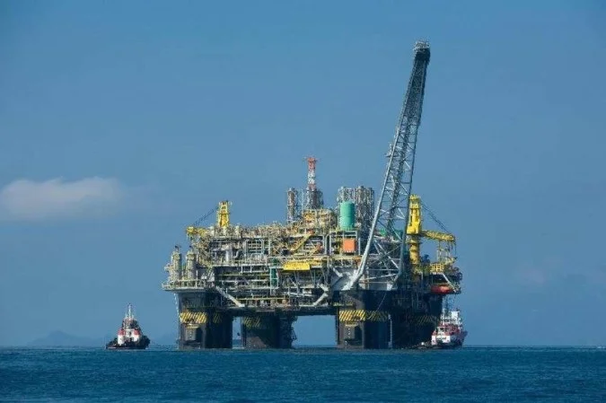 STF Avalia Mudanças na Distribuição de Royalties do Petróleo: Decisão Importante à Vista