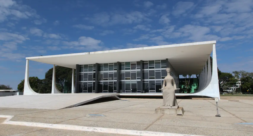 STF Define Eleição e Sigilo de Dados na Internet em Abril