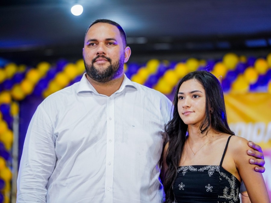 Thamires Rangel Retorna à Câmara com Novos Desafios Políticos em Campos