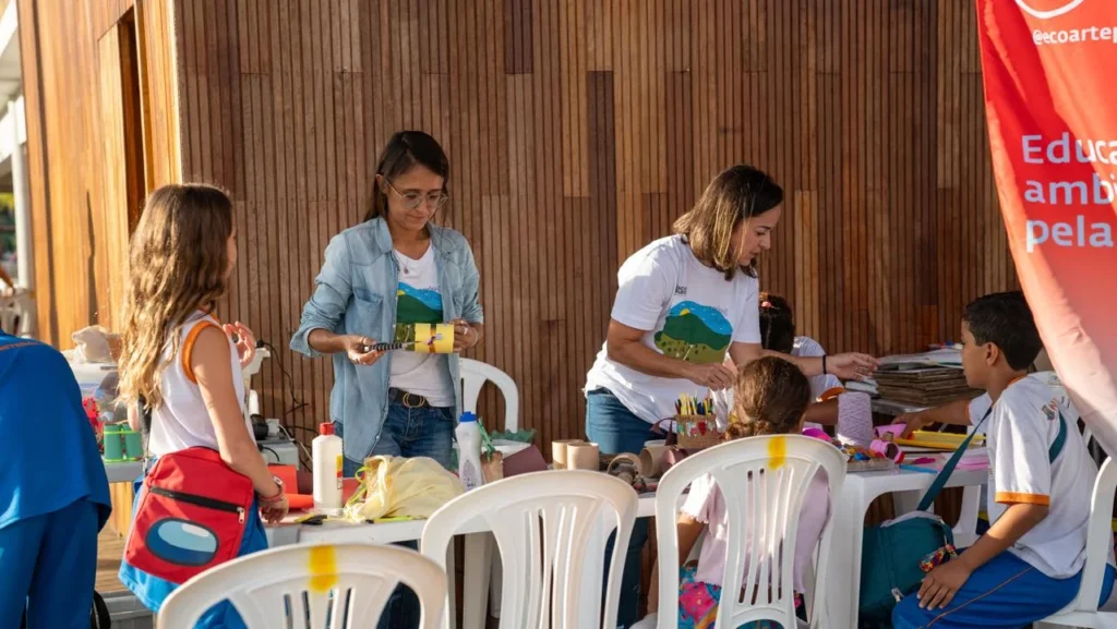 Educação Ambiental e Esporte Sustentável na Praia de Itacoatiara: Saiba Como Participar Educação Ambiental e Esporte Sustentável na Praia de Itacoatiara: Saiba Como Participar