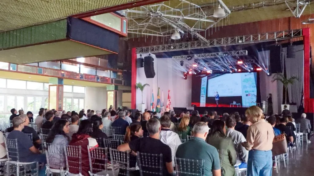 Secretaria Municipal de Esportes fortalece legado da Rio 2016 com campeões olímpicos Secretaria Municipal de Esportes fortalece legado da Rio 2016 com campeões olímpicos