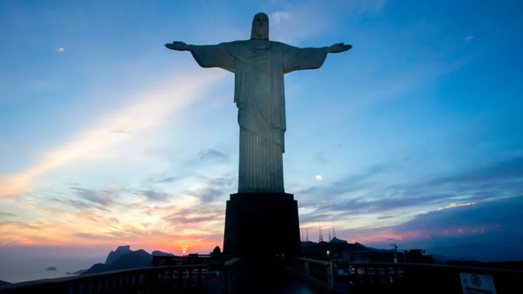 Rio de Janeiro bate recorde histórico com mais de 1,21 milhão de turistas internacionais em 2026 Rio de Janeiro bate recorde histórico com mais de 1,21 milhão de turistas internacionais em 2026